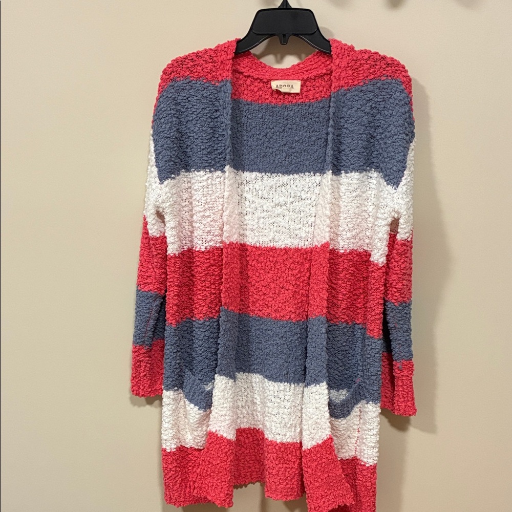 Adorable long sleeve cardigan small